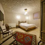 Hotel Nirvana Cave House