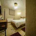 Hotel Nirvana Cave House 2*