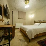 Nirvana Cave House Hotel 2*