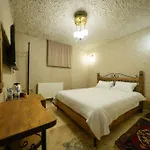 Hotel Nirvana Cave House