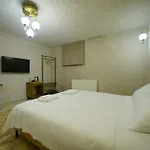 Nirvana Cave House 2*