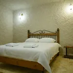 Nirvana Cave House Hotel 2*
