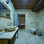 Hotel Nirvana Cave House 2*