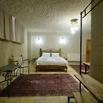 Nirvana Cave House Hotel 2*