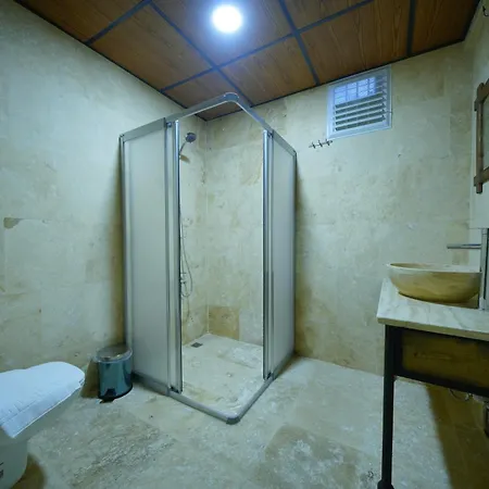Nirvana Cave House Hotell