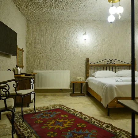 Nirvana Cave House Hotell 2*