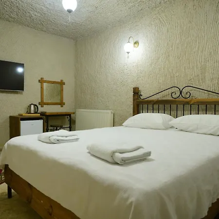 Nirvana Cave House Hotel