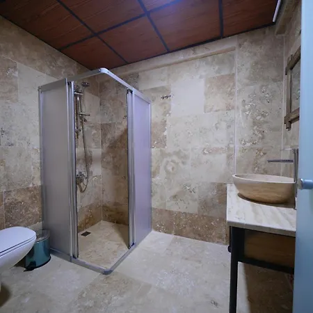 Hotell Nirvana Cave House 2*
