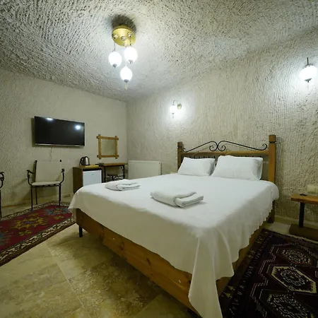 Hotel Nirvana Cave House