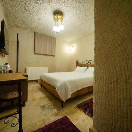Hotel Nirvana Cave House 2*