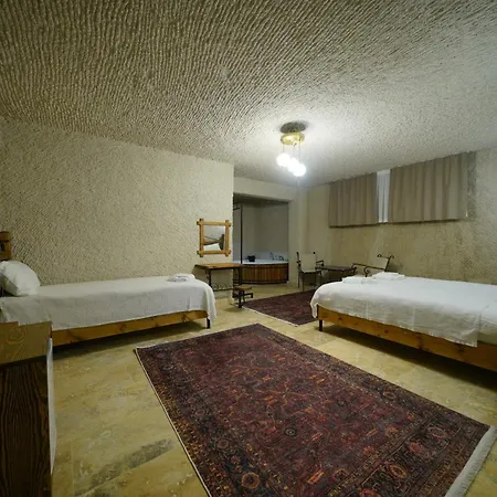 Nirvana Cave House Hotel 2*