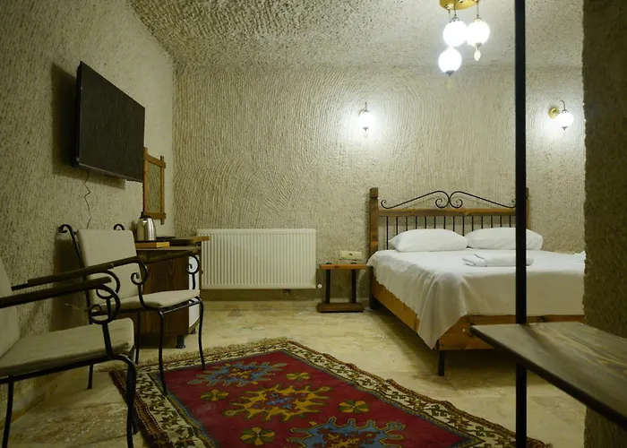 Nirvana Cave House Hotel 2*