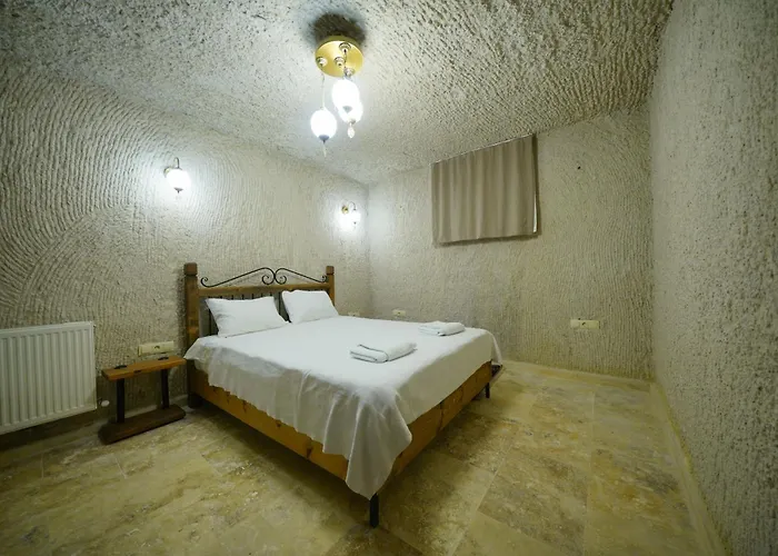 Hotel Nirvana Cave House 2*