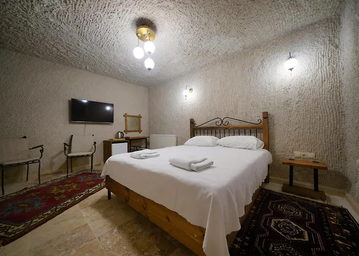 Nirvana Cave House Hotel