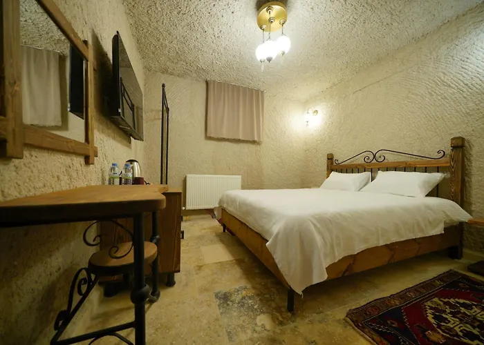 Nirvana Cave House Hotel 2*