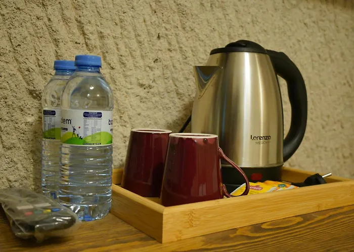 Nirvana Cave House Hotel 2*