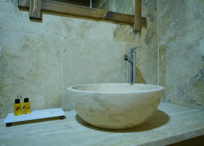 Hotel Nirvana Cave House