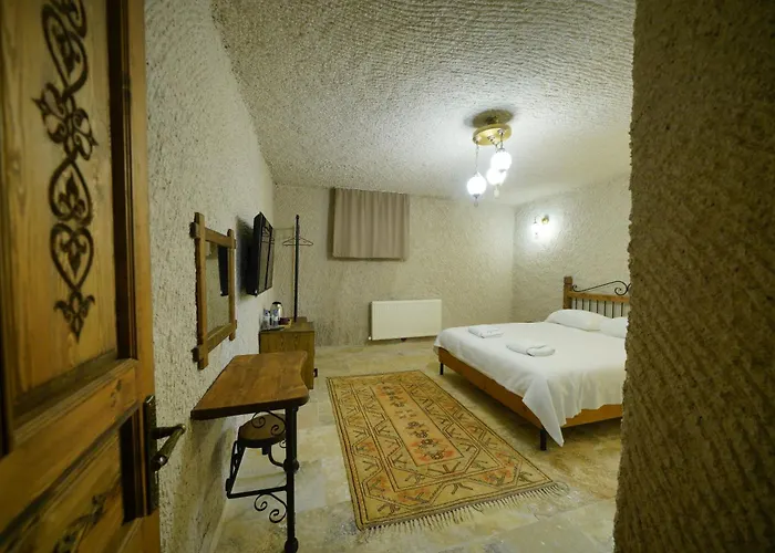 Nirvana Cave House Hotel