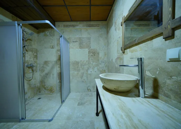 Nirvana Cave House Hotel 2*