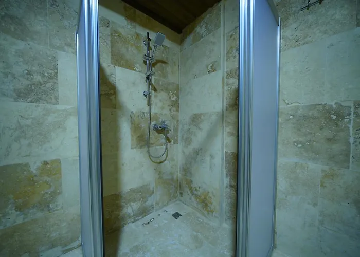 Nirvana Cave House Hotel