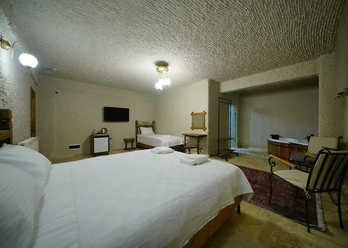 Nirvana Cave House Hotel 2*