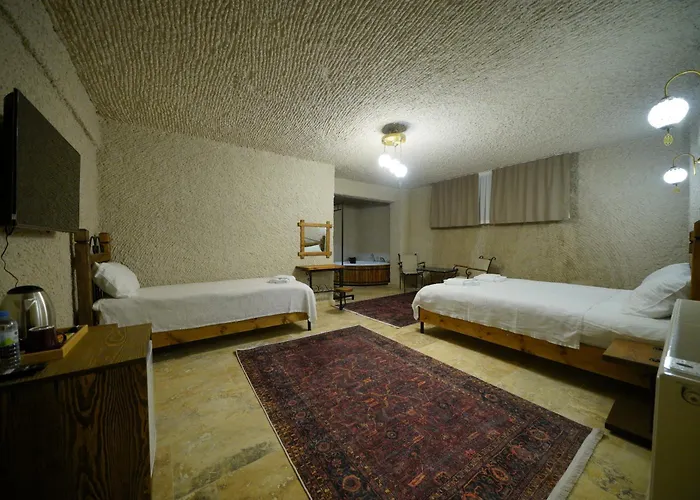 Nirvana Cave House Hotel 2*